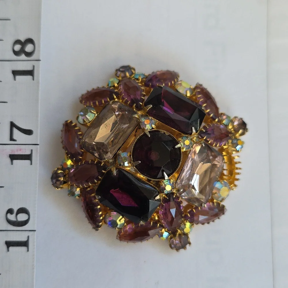 Vintage Gold and Purple Brooch, Rhinestone Jewlery - Picture 3 of 8